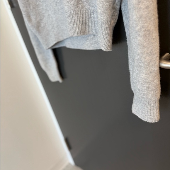 Club Monaco M NWT Alpaca blend ski chalet Gray Sweater with Orange and Black - Picture 10 of 16